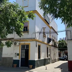 https://apartamento-barrio-san-gonzalo.es-andalucia.com